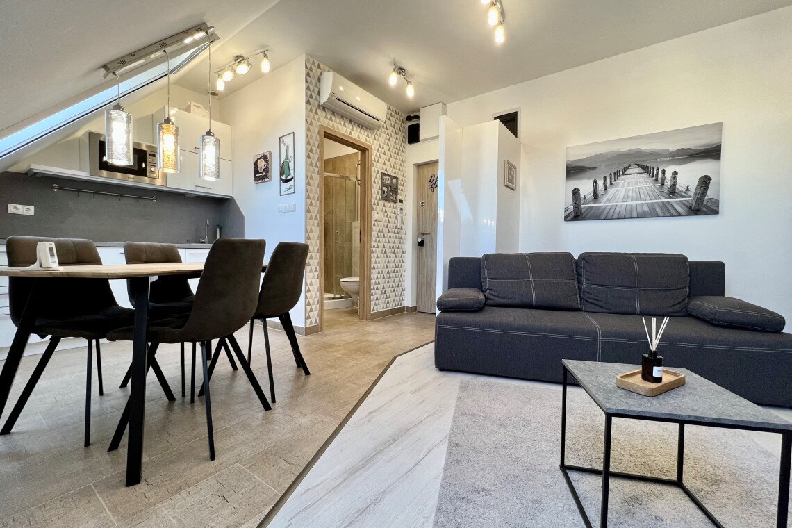 ds_617824_8089fce60aac54a8286a1b7c3f2ed1aa