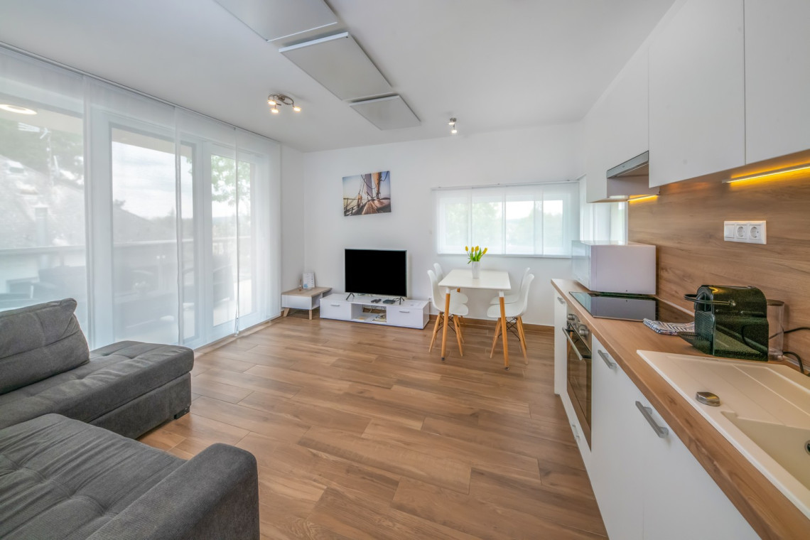 ds_617825_13197ef23b2ca07515792660aa206b89