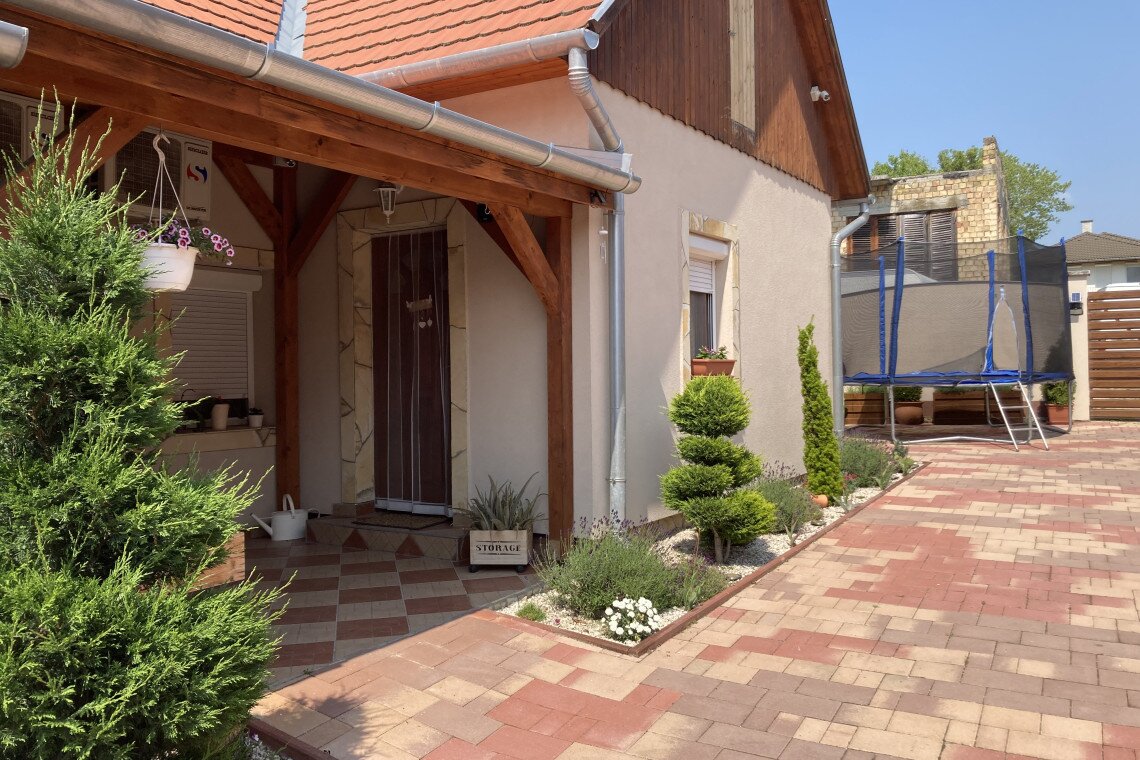 ds_617880_be63034aa3e035477c02446863c25a93