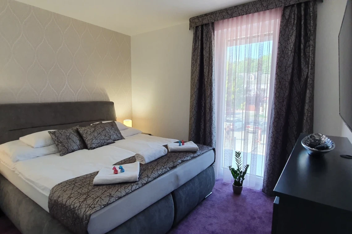 ds_617886_c95283da2ba16c7f39c5f743013f0680