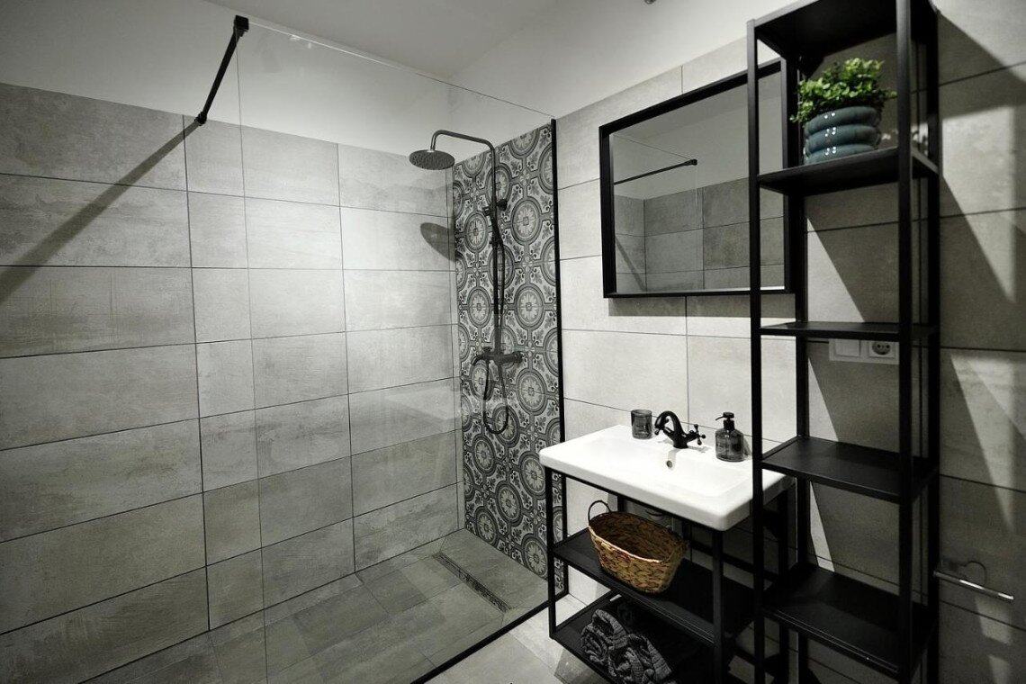 ds_617893_c239a3df517839fd4755615bfbfeb93b